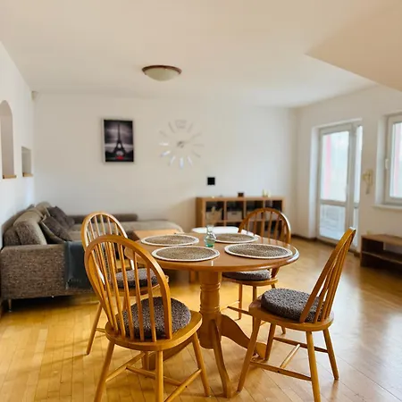 Srdce Mesta V Podkroví - Slnečný S Balkónom Appartamento *