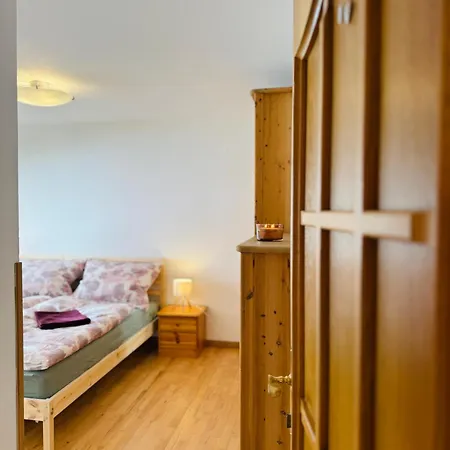 Srdce Mesta V Podkroví - Slnečný S Balkónom Appartamento Stará Turá