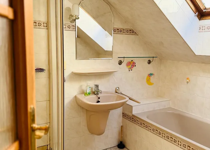 Srdce Mesta 3 - Slnecny V Podkrovi S Balkonom Nad Ulicou Stará Turá