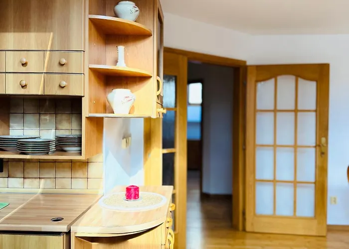 Srdce Mesta 3 - Slnecny V Podkrovi S Balkonom Nad Ulicou アパート *