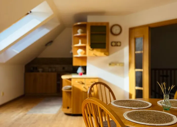 Srdce Mesta V Podkroví - Slnečný S Balkónom Apartamento Stará Turá